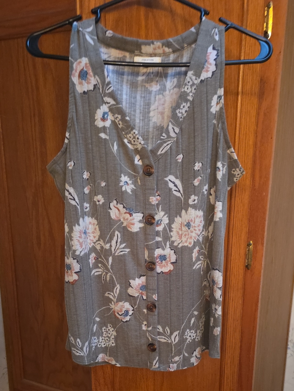 Maurices Floral Button-Front Sleeveless Top